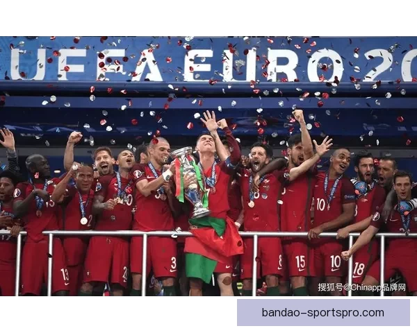 2026世界杯热门球队展望：强队争锋与潜力黑马的崛起